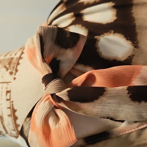 Colorful and Head-Turning Animal Print Halter Dress - Picture 8 of 16